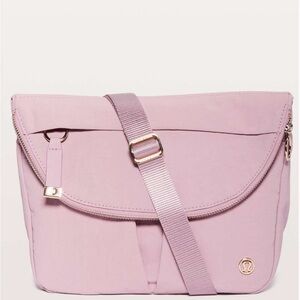 Lululemon Festival Bag - Lilac and Gold
